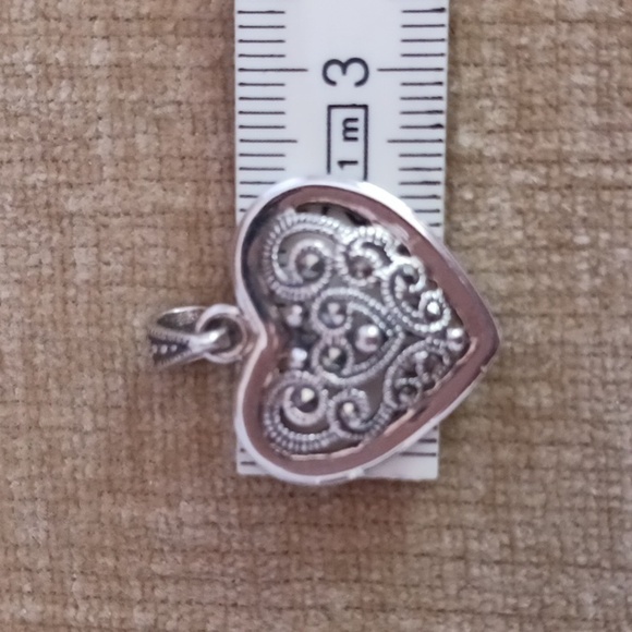 925 Sterling Silver Vintage Ornate Heart Pendant - Picture 6 of 7
